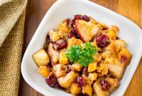 Slow Cooker Butternut Squash with Apples and Warm Spices