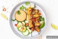 Thai Chicken Satay Recipe: Grilled Skewers with Peanut Sauce