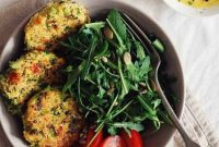 Make-Ahead Broccoli and Feta Quinoa Patties for Dinner