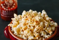 Sriracha-Spiced Popcorn Recipe for Bold, Crunchy Flavor
