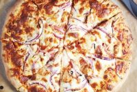 Buffalo Chicken Pizza Recipe: Spicy Homemade Pizza with Blue Cheese
