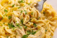 Creamy Slow Cooker Chicken and Noodles Recipe