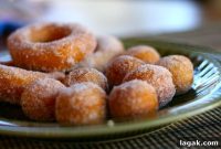 Homemade Biscuit Donuts: Quick Recipe for Crispy, Fluffy Donuts