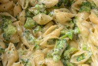 One-Pot Broccoli Mac and Cheese Recipe