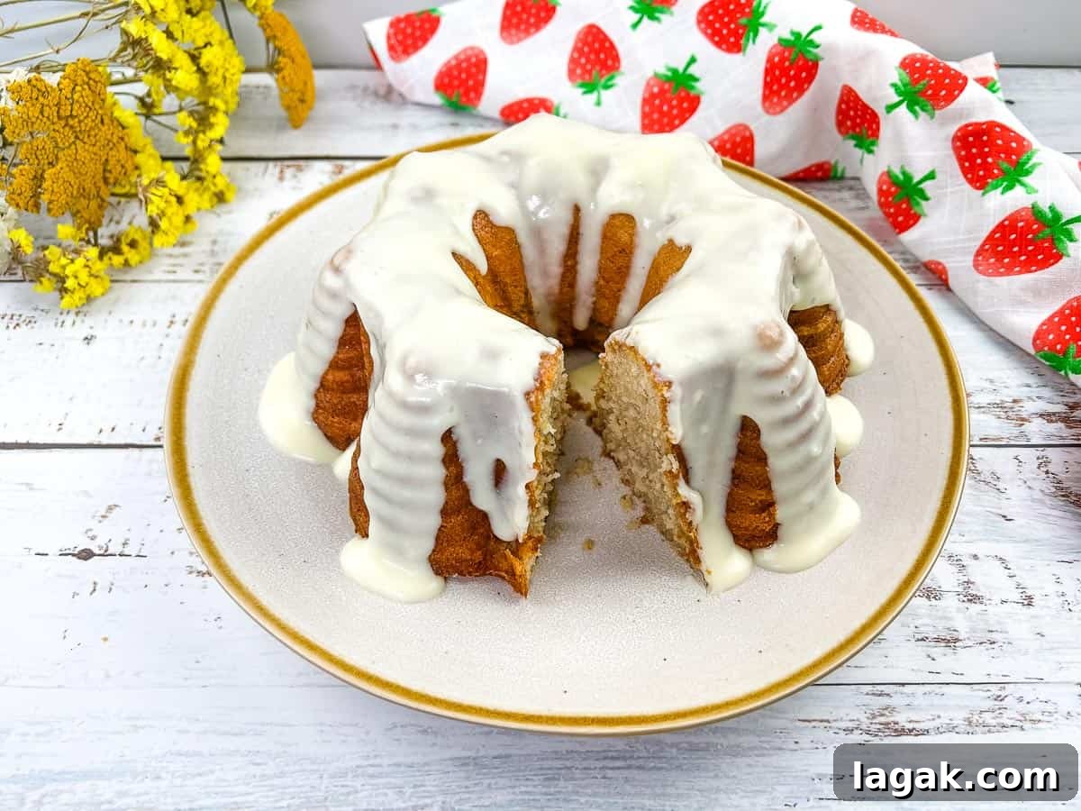 27 Cozy Fall Desserts That Taste Like Brown Sugar, Butter, and Memories 19 Banana-Buttermilk Cake on a platter.