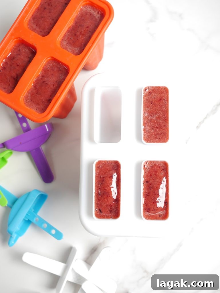 Cherry Popsicles with 3 Ingredients: Homemade Summer Treat 4 img 12996 3