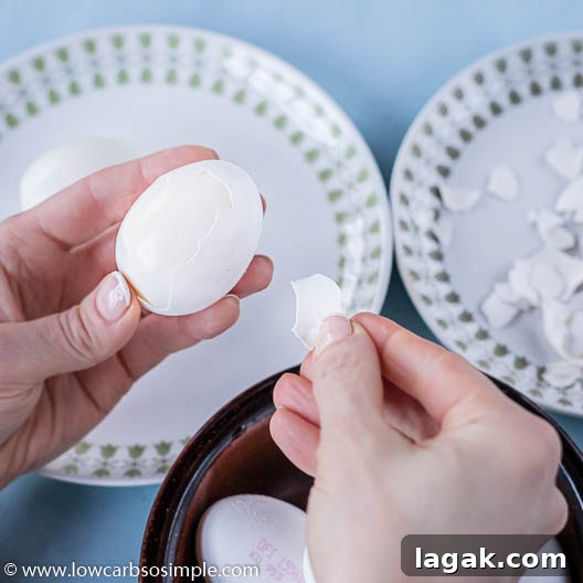 Peeling Eggs | Low-Carb, So Simple