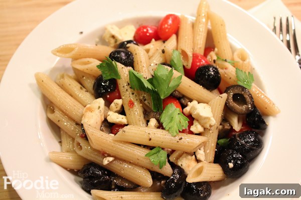 Penne with olives and tomatoes Penne with olives and tomatoes