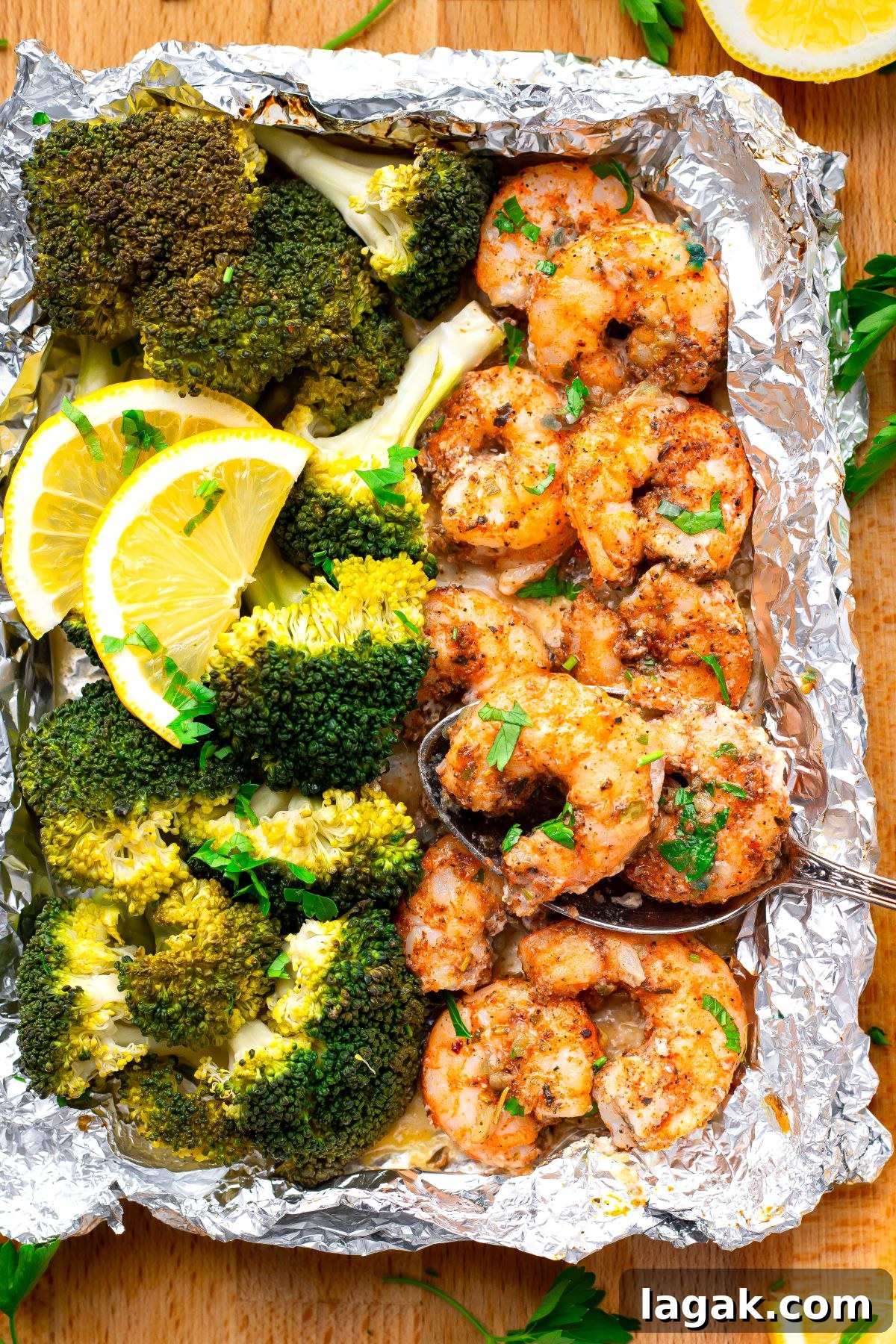 31 High-Protein Clean Eating Recipes to Try This Fall 5 Baked Shrimp and Broccoli Foil Packs