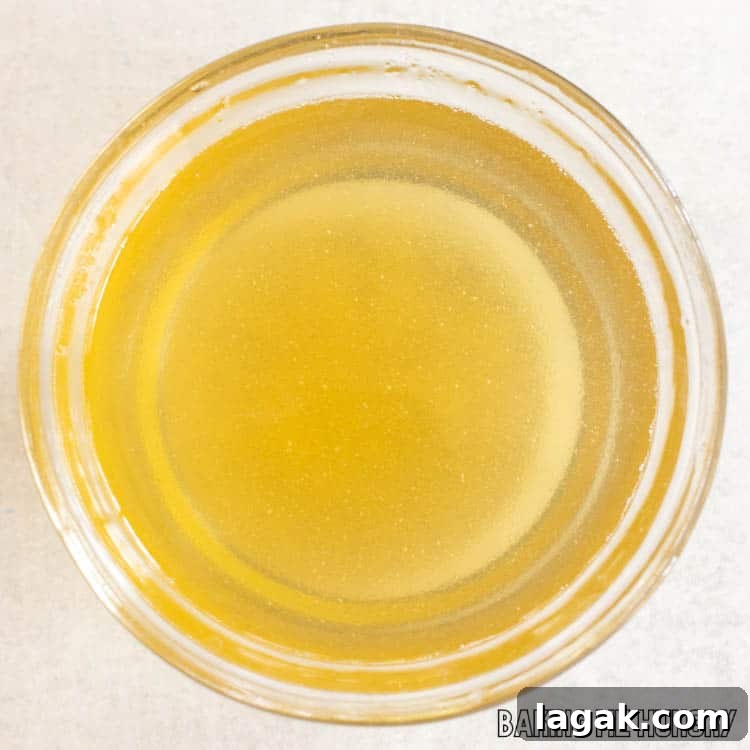 small bowl with bloomed gelatin