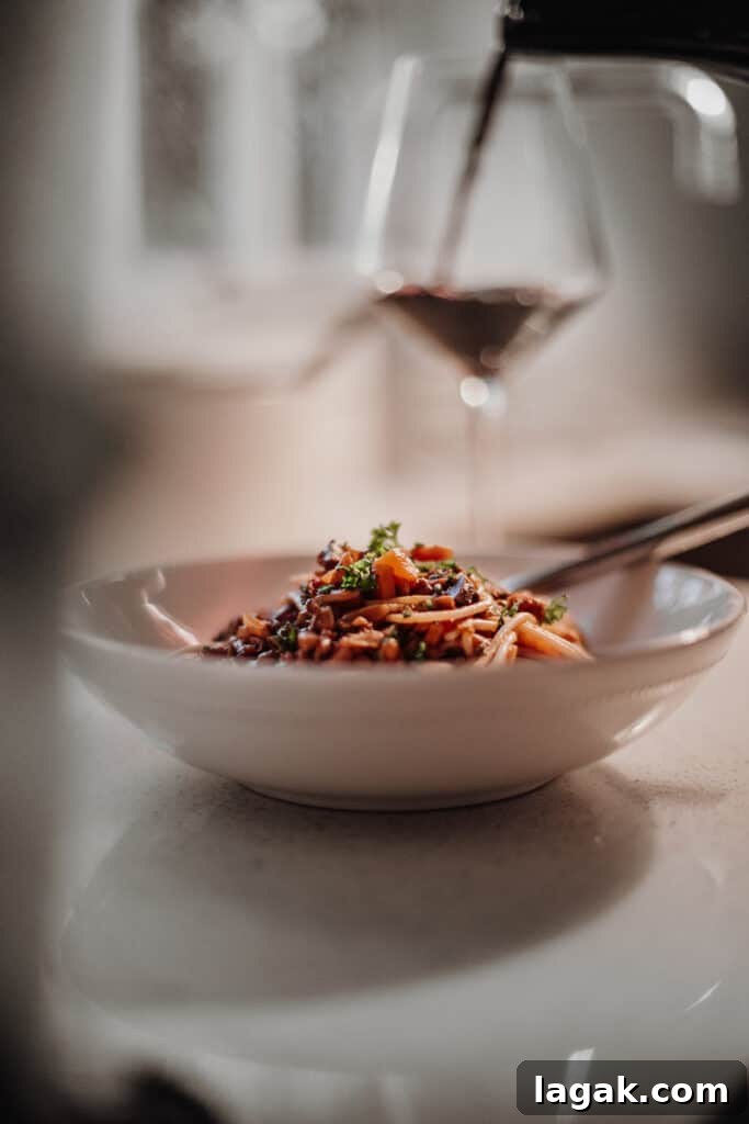 Best Ever Lentil Bolognese - Vegan, GF & Healthy! Georgie Eats.