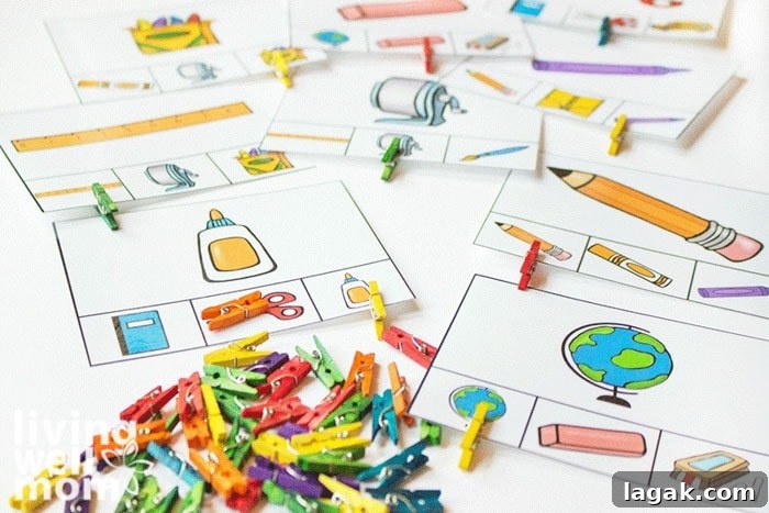 Printable Matching Games Pack for Preschoolers — Free Download 5 Printable matching games using cards with small clipart and mini clothespins.