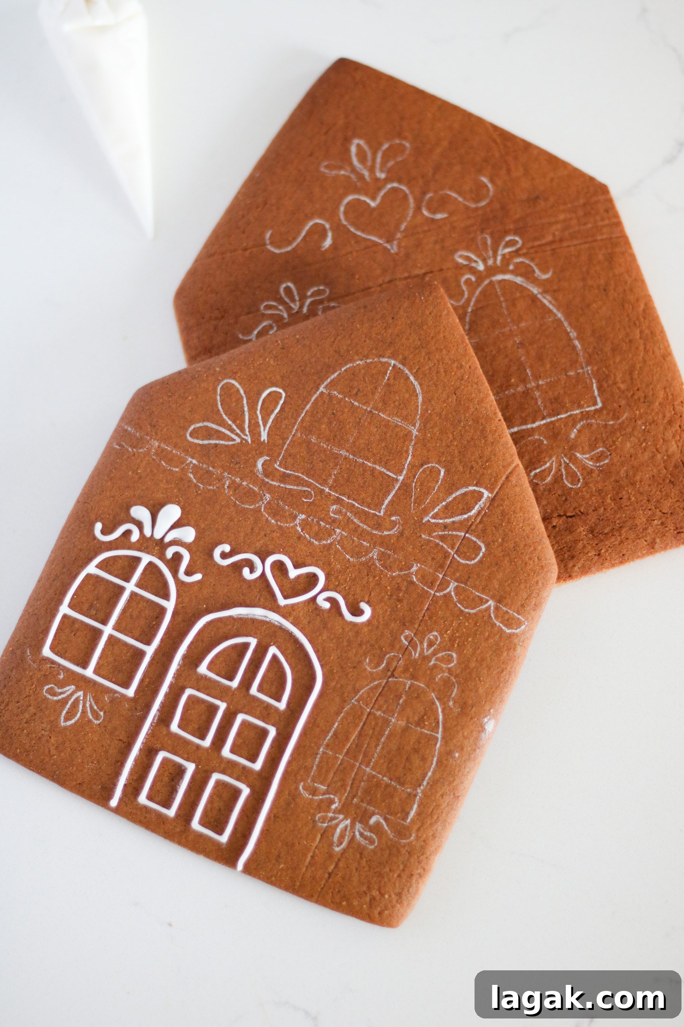 Perfect Gingerbread House: Step-by-Step Guide for a Stunning Holiday Display 3 Gingerbread House Cake Mama