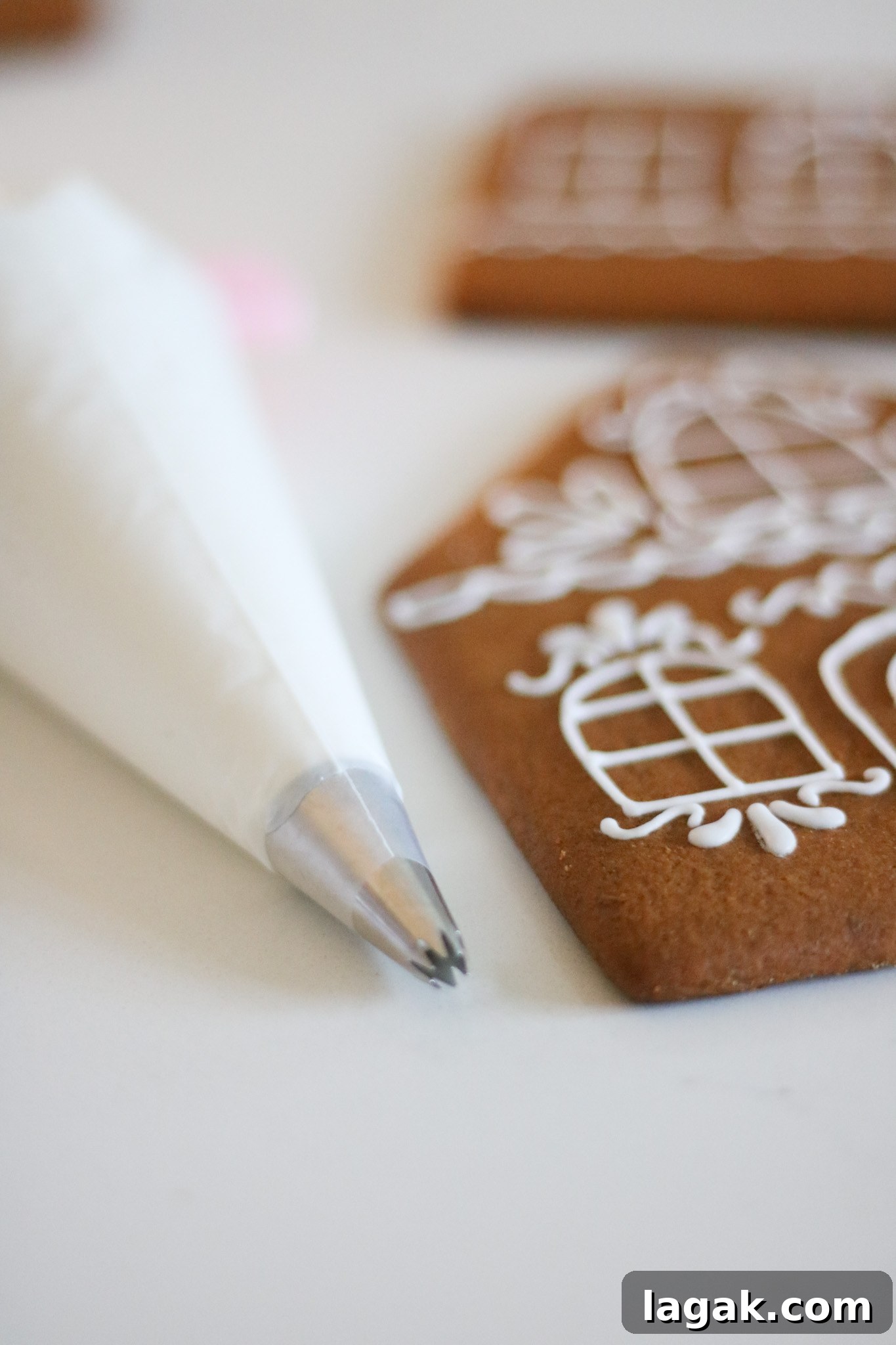 Perfect Gingerbread House: Step-by-Step Guide for a Stunning Holiday Display 5 Gingerbread House Cake Mama