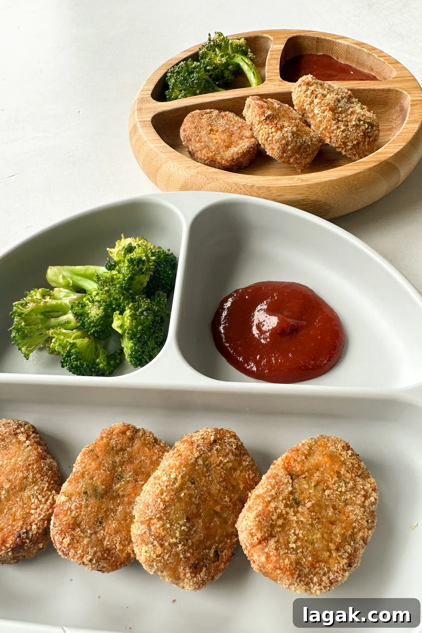 Crispy Chicken Nuggets with Veggie Dip and Hidden Veggies 7 Veggie chicken nuggets served with broccoli and ketchup.