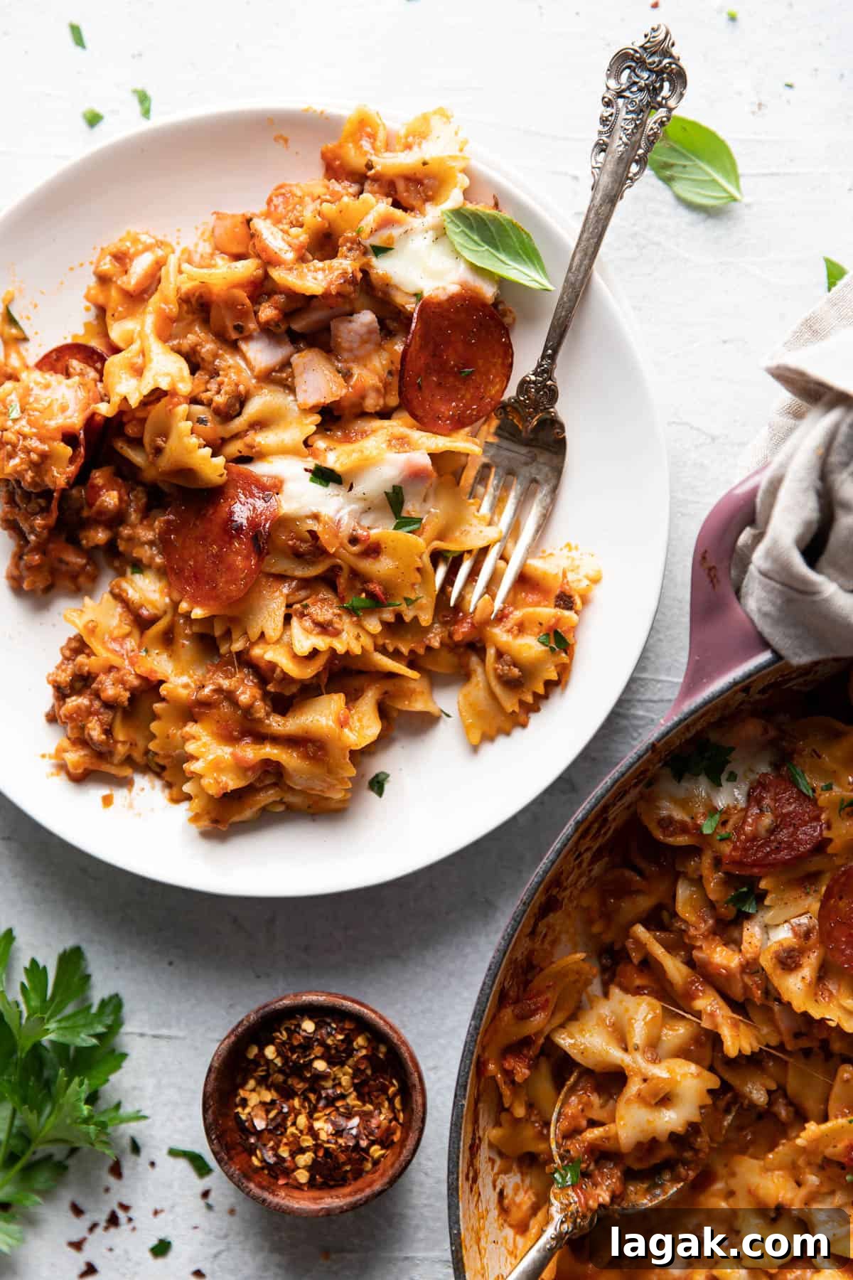 30-Minute Meat-Lovers Pizza Pasta Bake: One-Pot Comfort Meal 4 meat lovers pizza pasta bake.