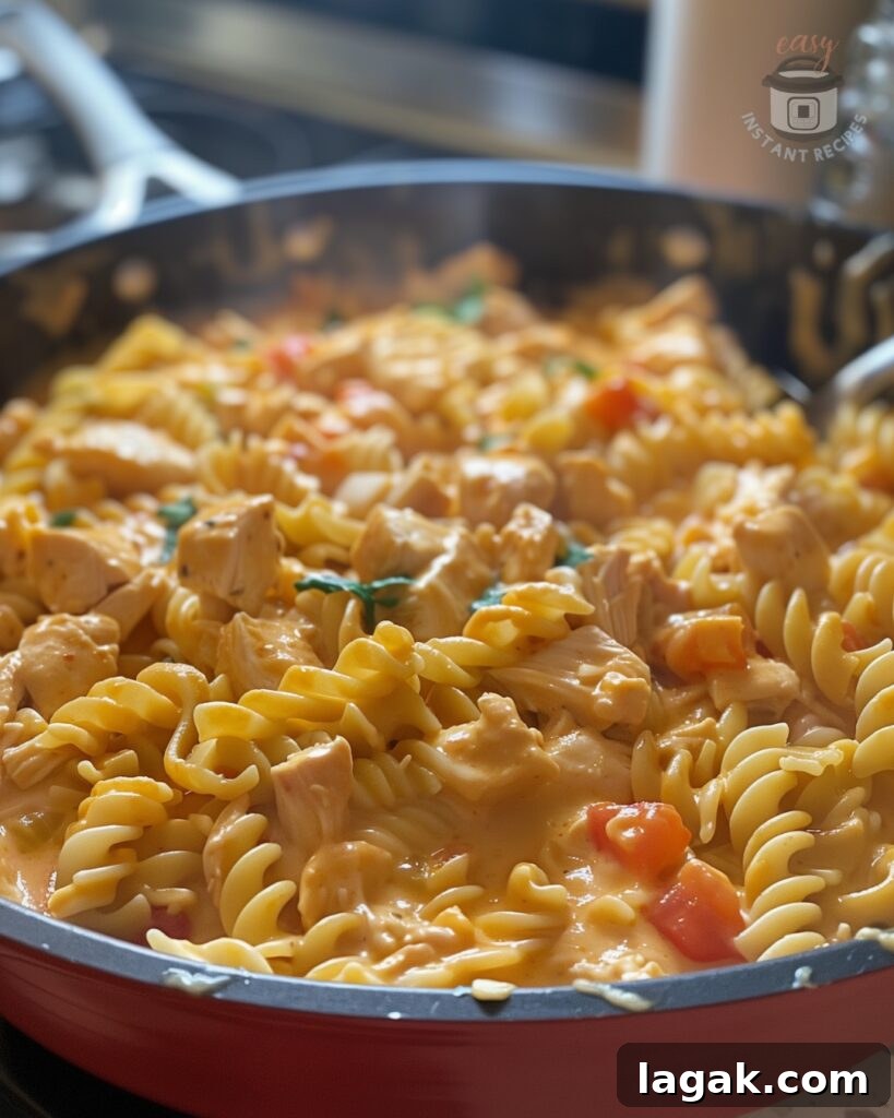 Creamy Chicken Rotini Casserole Recipe for Cozy Weeknight Dinner 3 img 7615 2