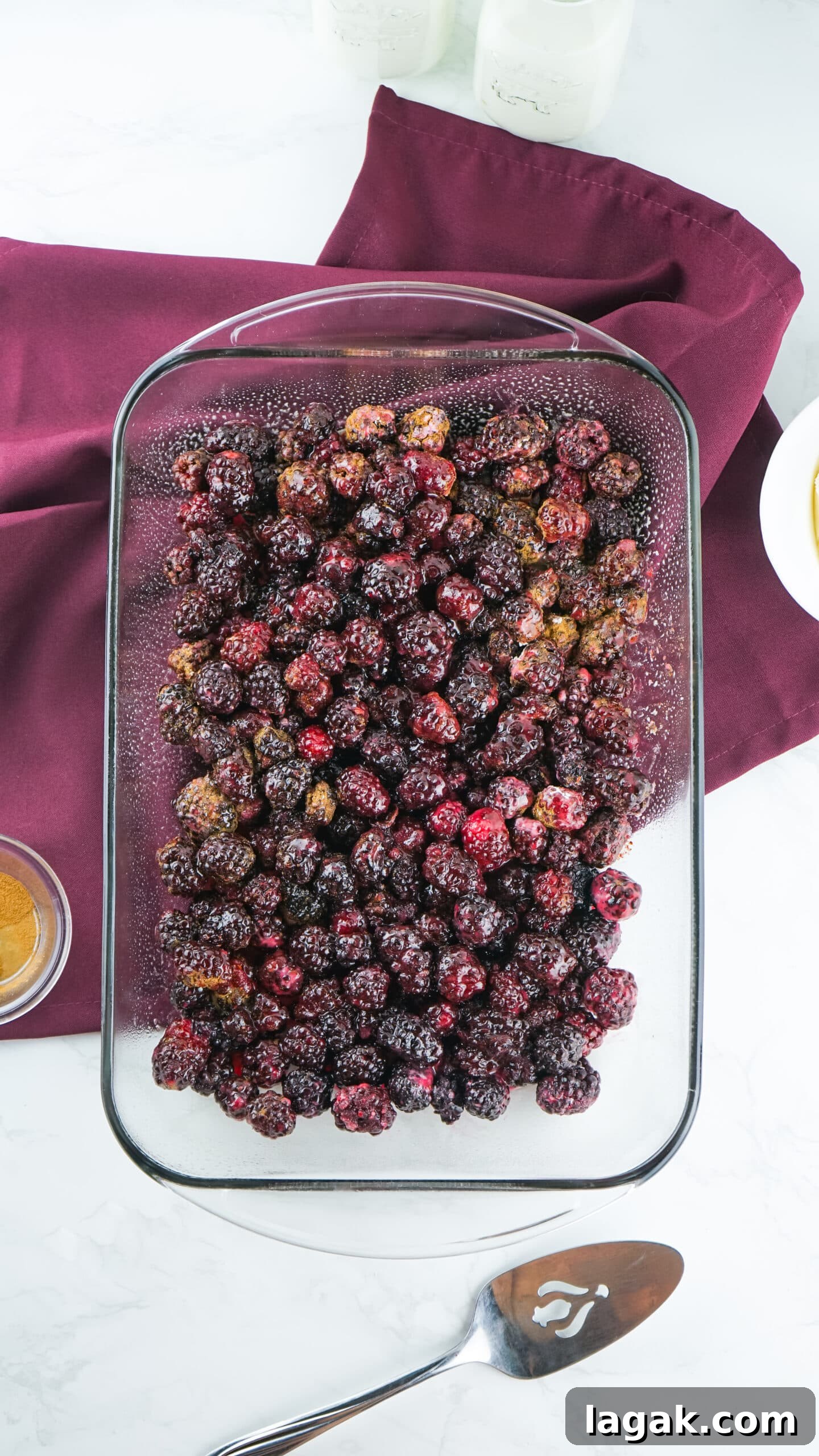 Classic Blackberry Cobbler Recipe for Perfect Summer Desserts 7 sugar coated blackberries spread out in a baking dish