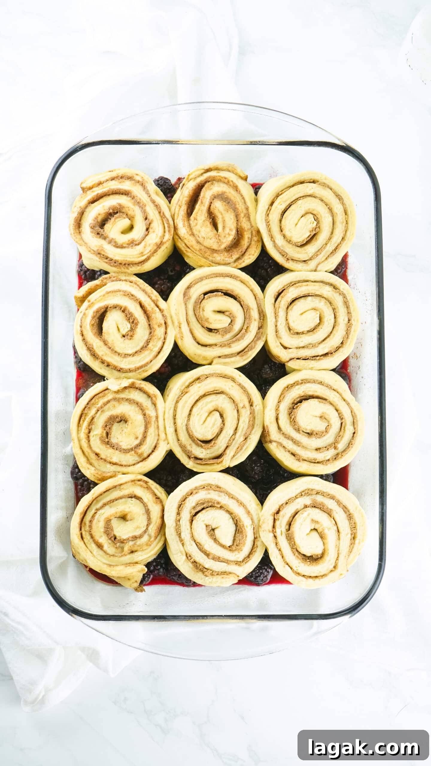 Classic Blackberry Cobbler Recipe for Perfect Summer Desserts 9 cinnamon rolls in a baking dish