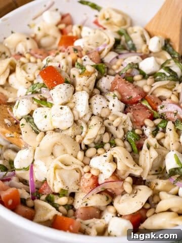 caprese tortellini salad