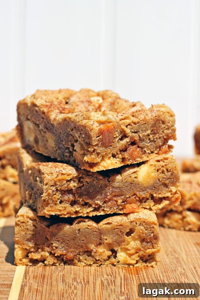 White Chocolate Caramel Blondies Recipe with Gooey Salted Caramel 3 White Chocolate Caramel Blondies3