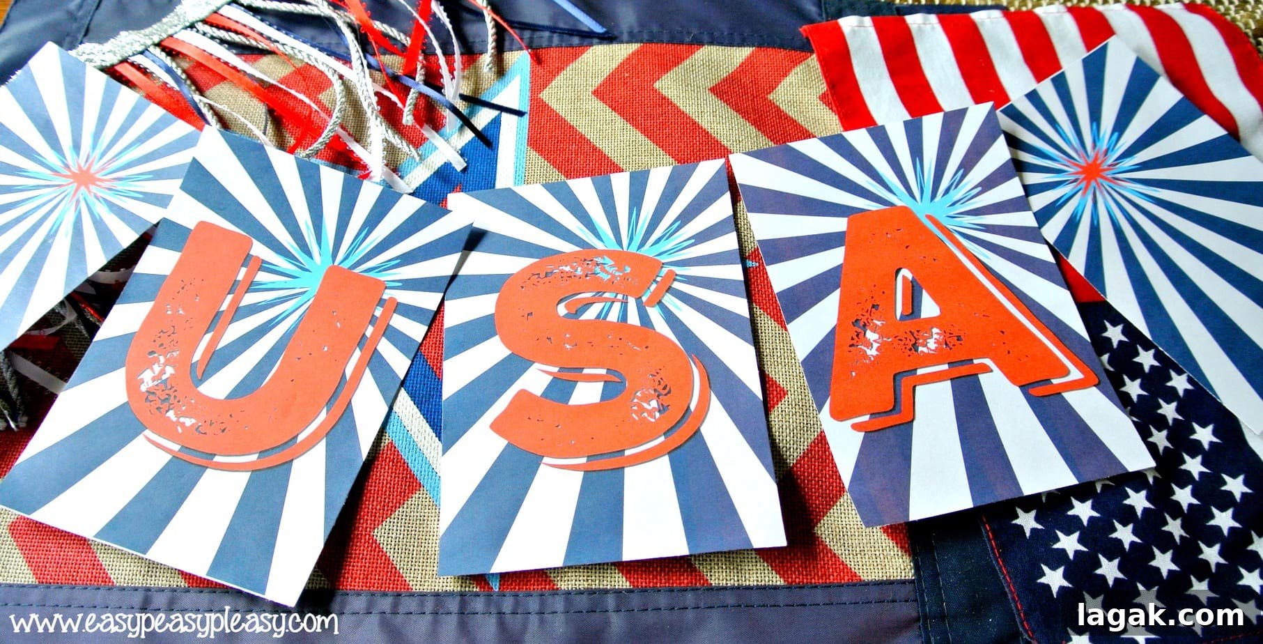 Free Printable Patriotic July 4th USA Bunting Banner.
